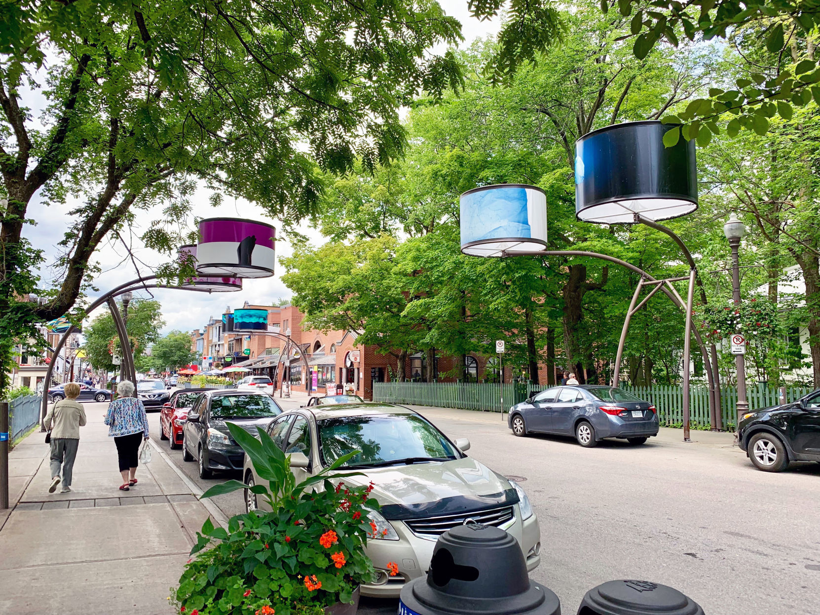 lampshades on Avenue Cartier_Quebec City